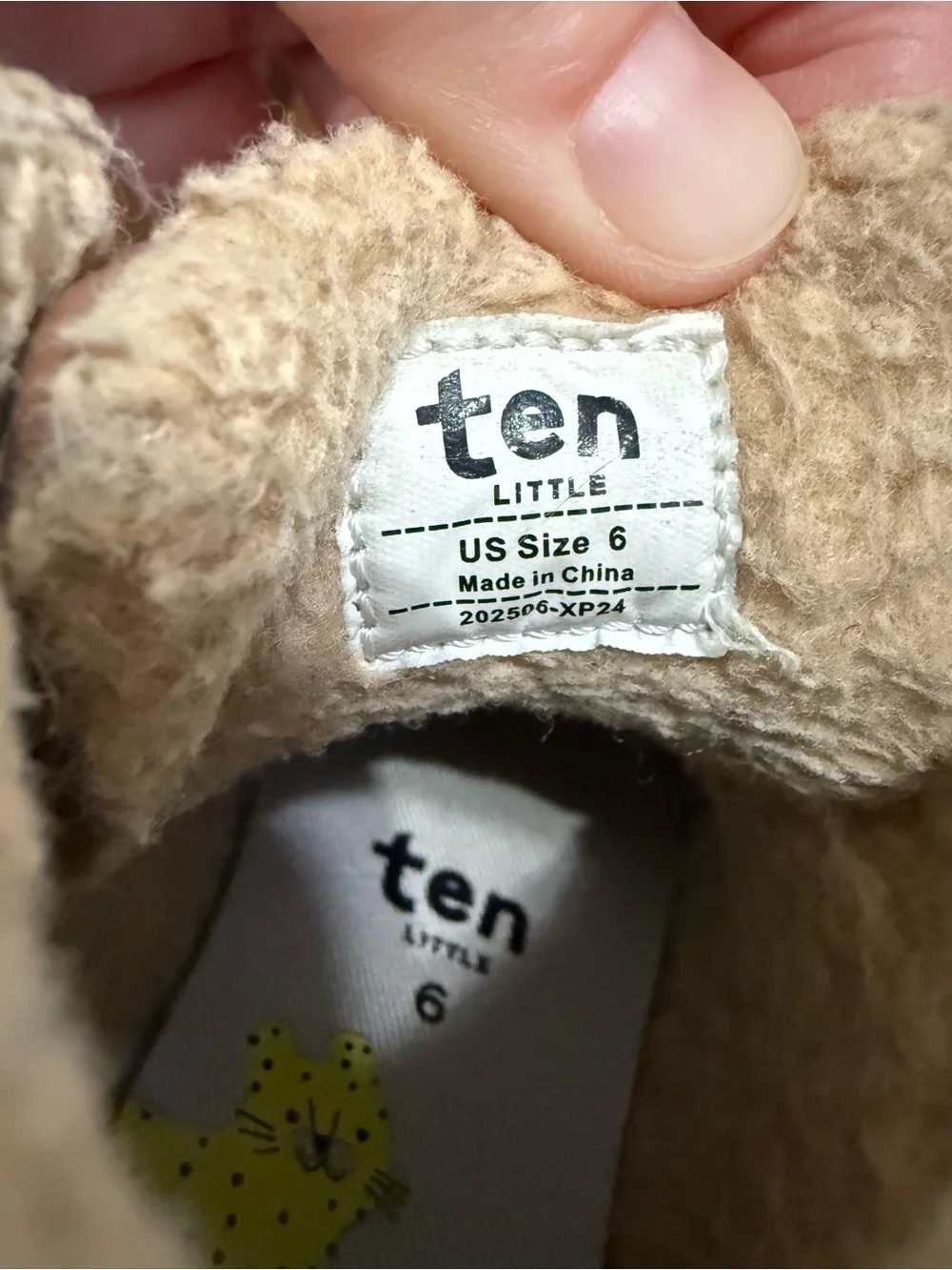 Ten little high top furry boot size 6 toddler